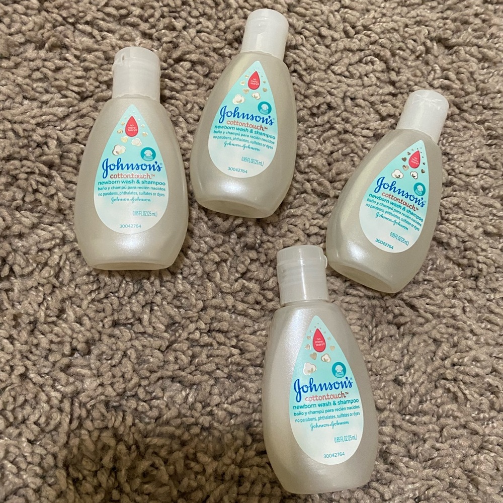 4 Johnson Cottontouch Newborn Wash & Shampoo .85 Oz Each